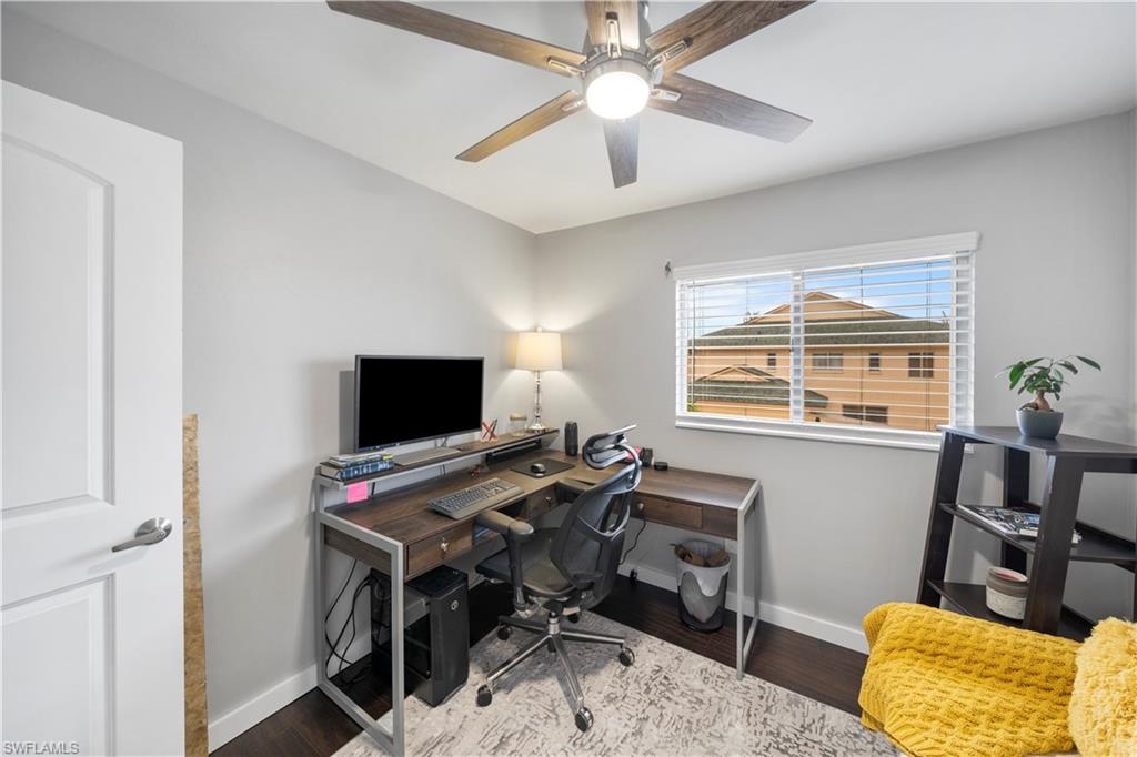 CAPE PARKWAY - Residential