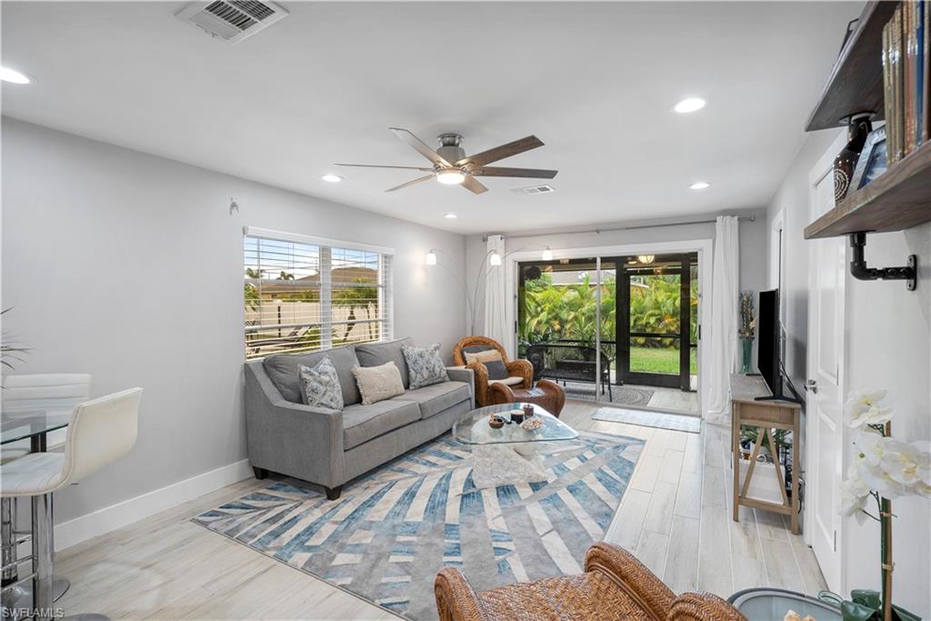 CAPE PARKWAY - Residential