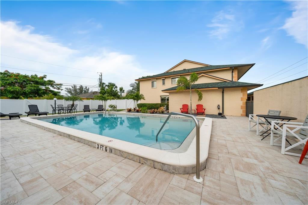 CAPE PARKWAY - Residential
