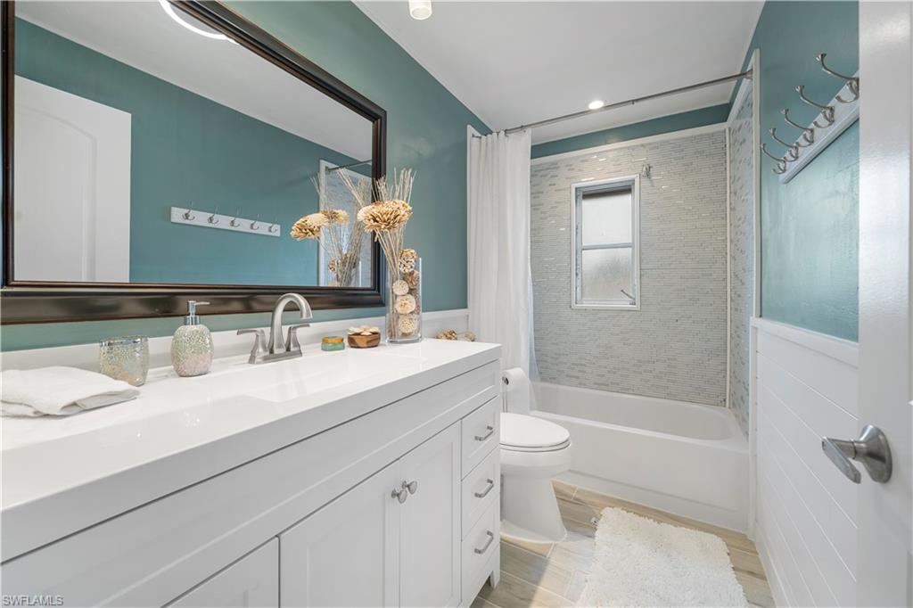 CAPE PARKWAY - Residential
