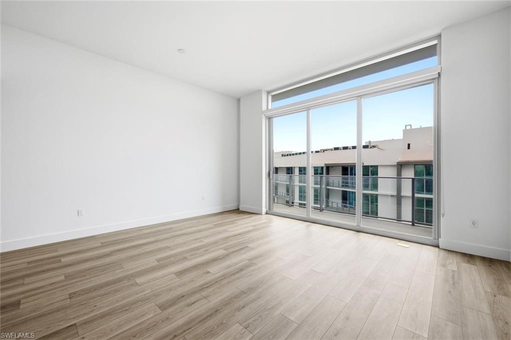 ASCENT AT METROPOLITAN NAPLES - Residential Lease