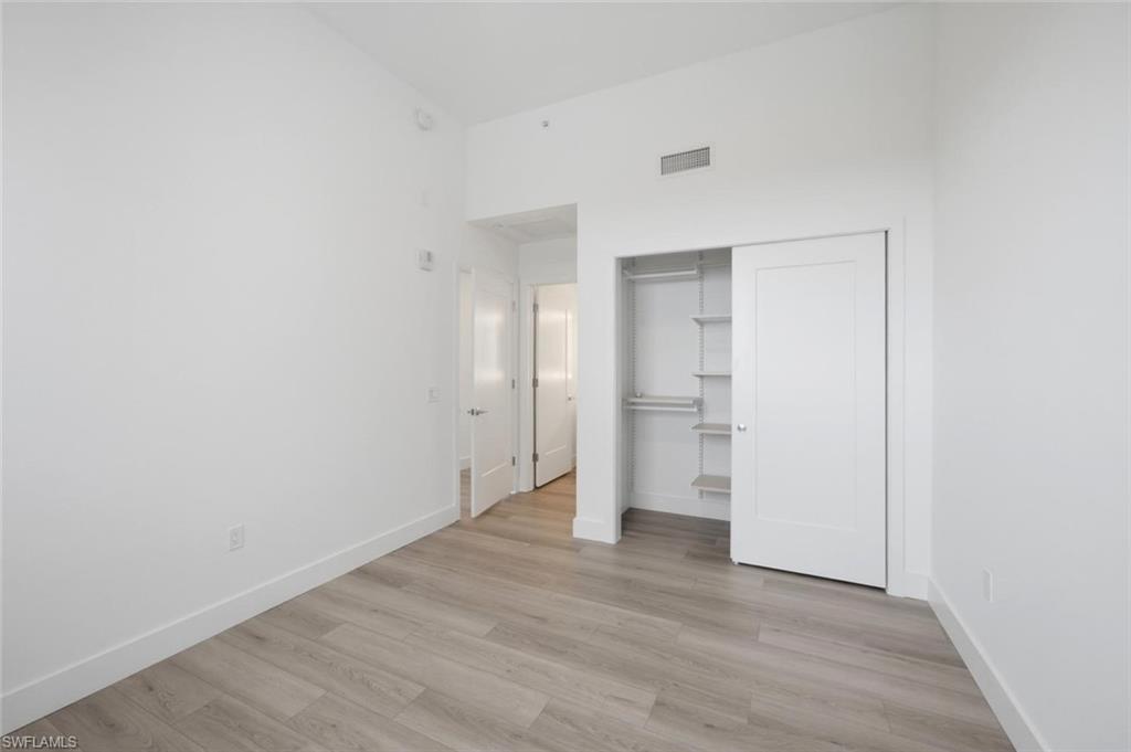 ASCENT AT METROPOLITAN NAPLES - Residential Lease