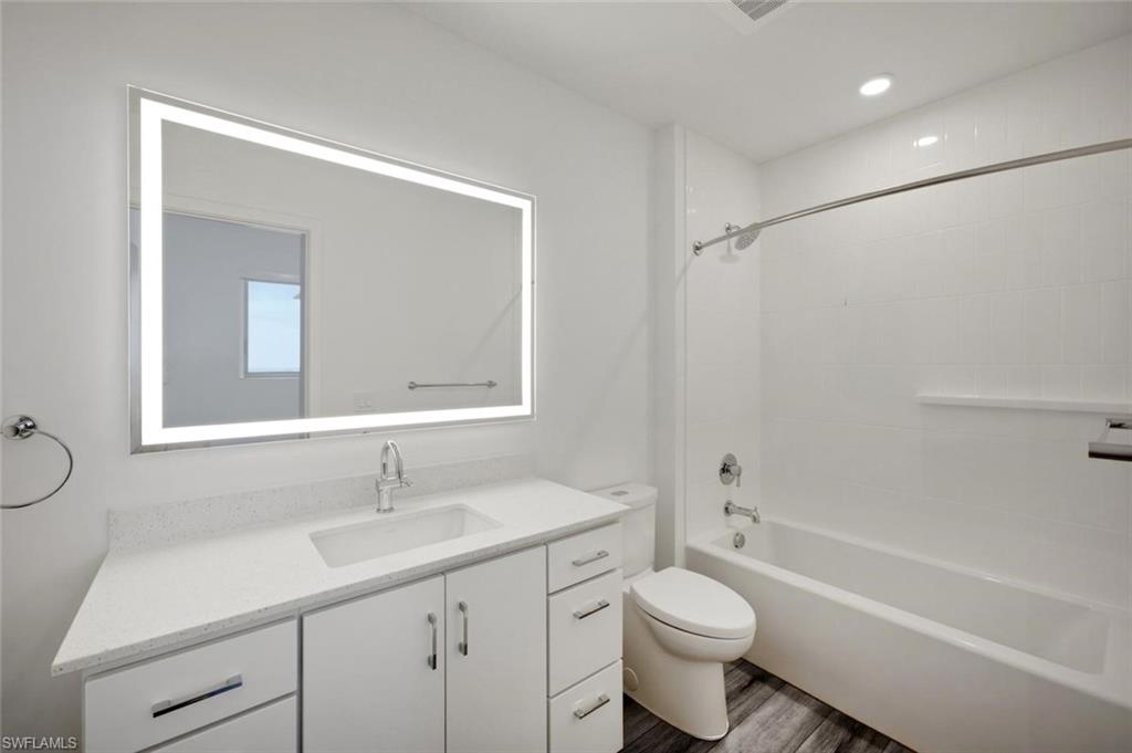 ASCENT AT METROPOLITAN NAPLES - Residential Lease