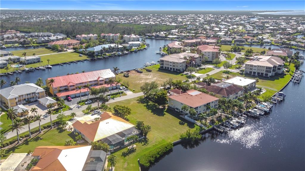 PUNTA GORDA ISLES - Land