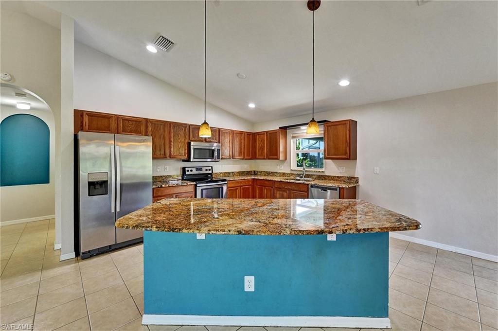 CAPE CORAL - Residential Lease