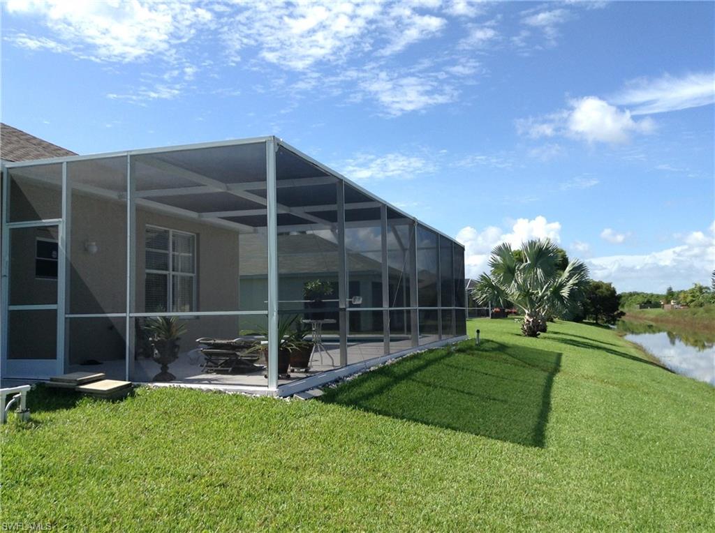 VARSITY LAKES - Residential