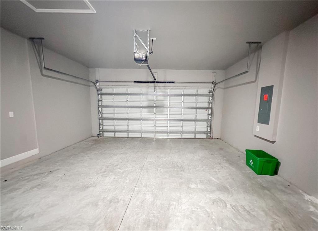 PORT LABELLE - Residential Lease