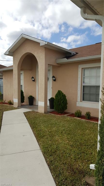 CAPE CORAL - Residential