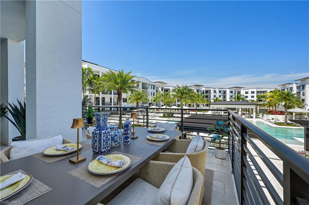ELEVEN ELEVEN CENTRAL - Residential