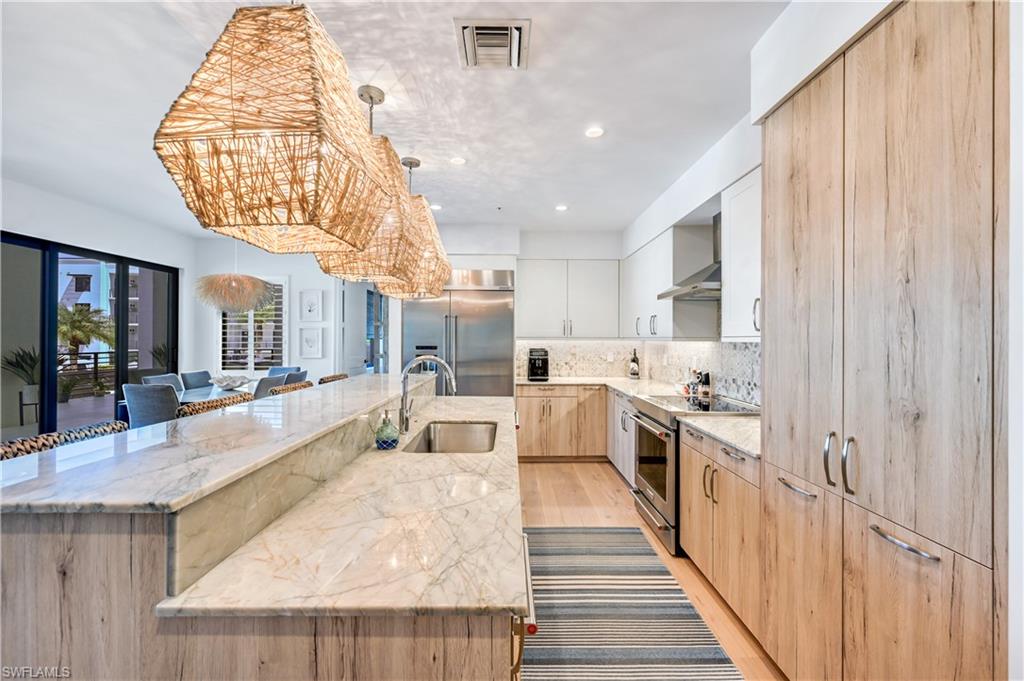 ELEVEN ELEVEN CENTRAL - Residential