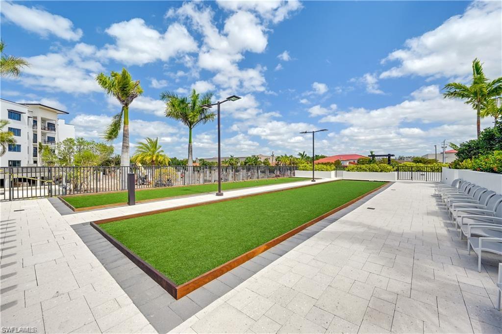 ELEVEN ELEVEN CENTRAL - Residential