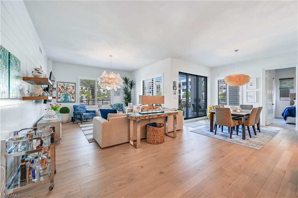 ELEVEN ELEVEN CENTRAL - Residential