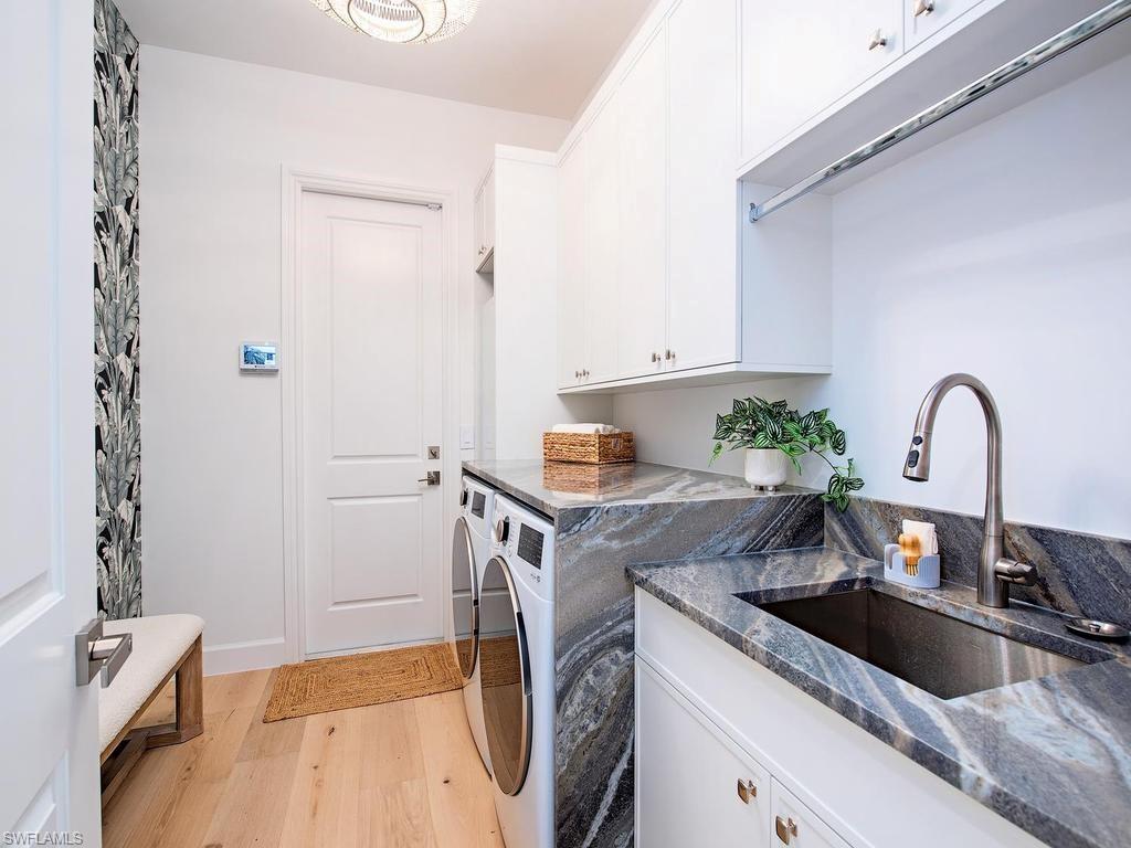 MOORINGS - Residential
