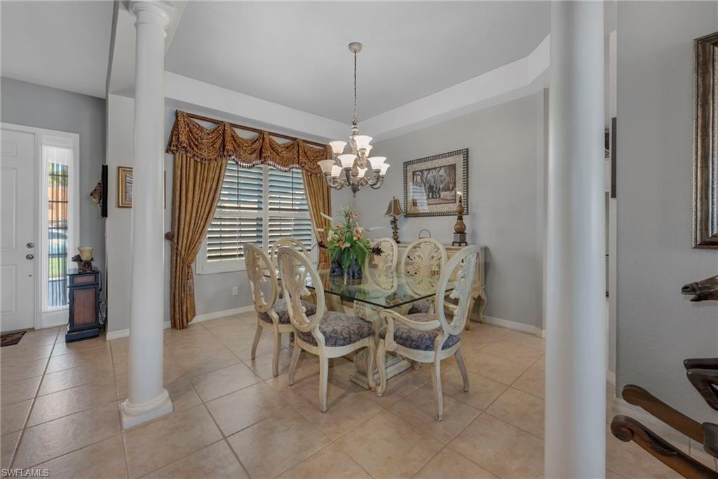 VALENCIA LAKES - Residential
