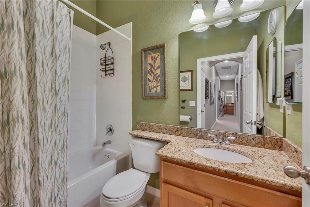 VALENCIA LAKES - Residential