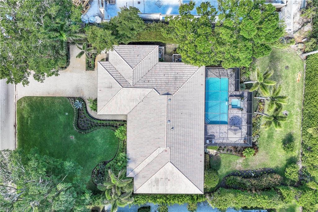 MOORINGS - Residential