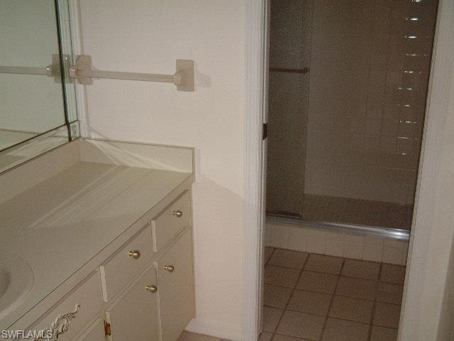 ROYAL WOODS - Residential