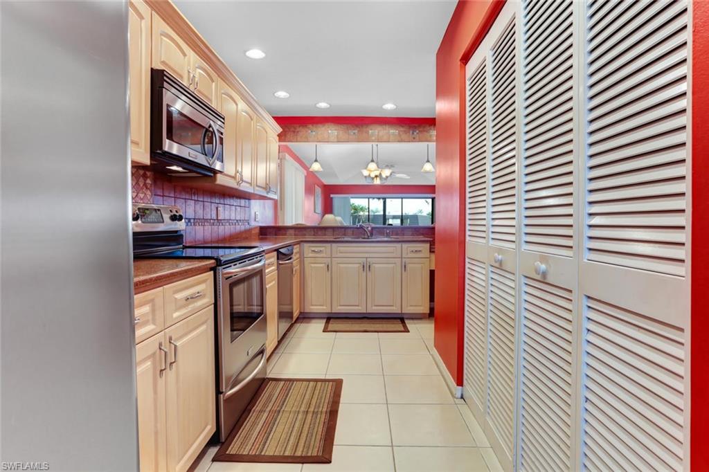 FOUNTAINS V - Residential