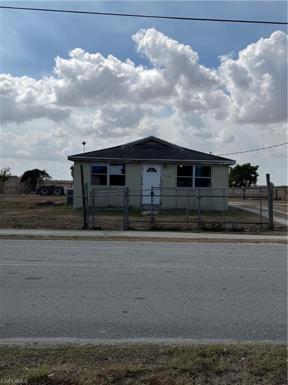 Concrete 3/2 Fixer Upper on .30 Acres 
This 1961 concrete block home offers 3 bedrooms, 2 bathrooms, and 1,222 sq ft of living space on a spacious .30-acre lot in the county. It needs significant renovation, but the bones are solid and the location makes the effort worthwhile.
Mostly fenced with fruit trees and plenty of yard space for expansion, storage, or outdoor living. Being in the county means lower property taxes, fewer restrictions, and generally lighter utility bills.
About an hour from surrounding counties, giving you room to breathe without being disconnected.
This property is ideal for:
• Investors looking for their next flip
• Cash buyers ready to renovate
• Homeowners wanting to build sweat equity
Bring your contractor and your vision — this one is priced with repairs in mind.
Call today to schedule a showing and see the potential firsthand.