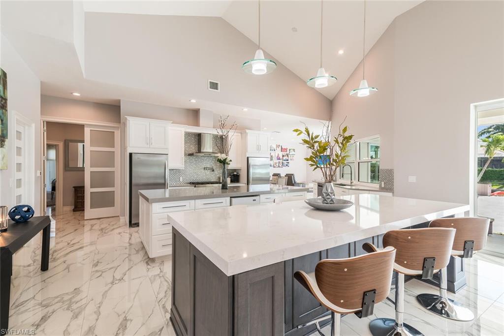 MARCO BEACH - Residential