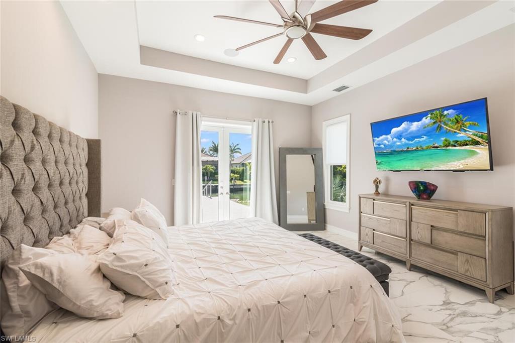 MARCO BEACH - Residential