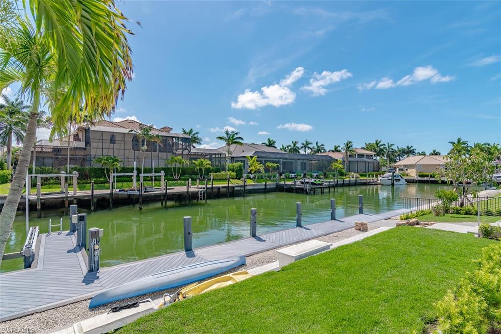 MARCO BEACH - Residential