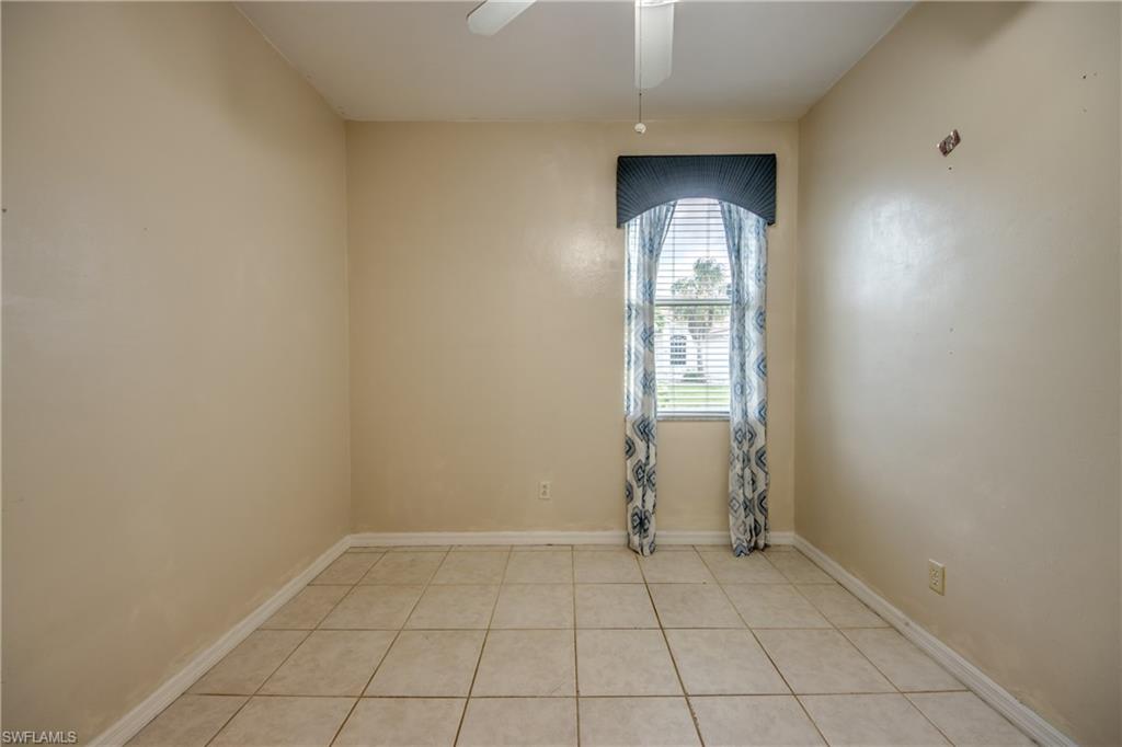 COLONY LAKES - Residential
