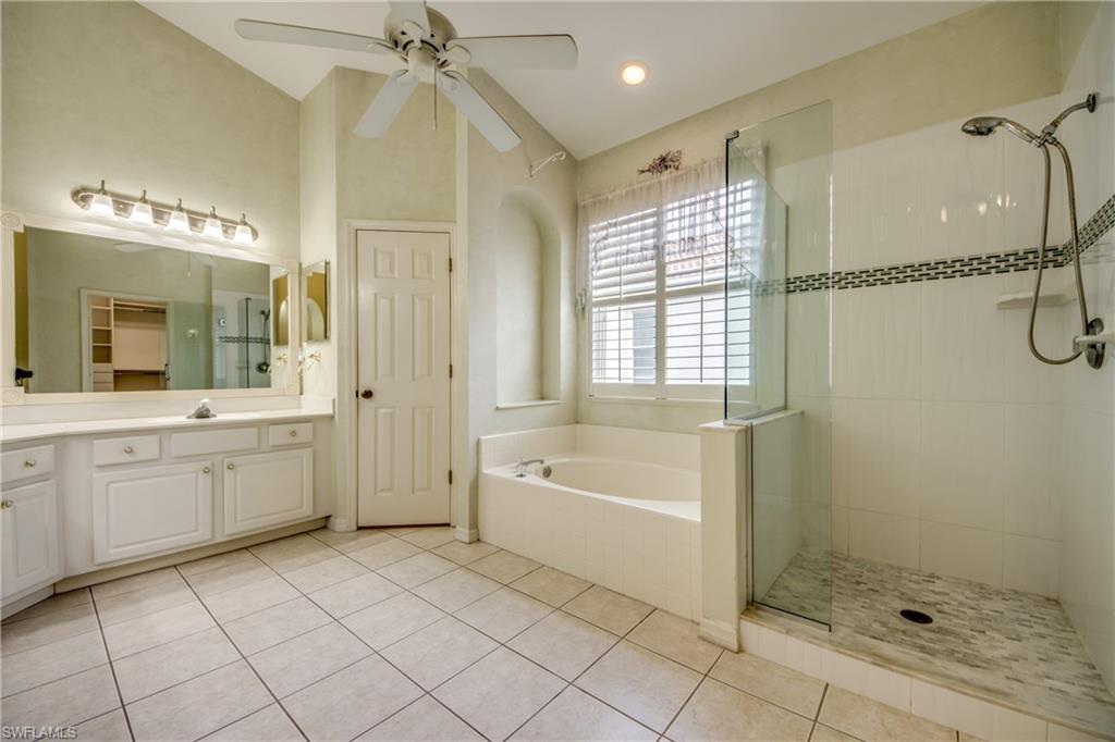 COLONY LAKES - Residential