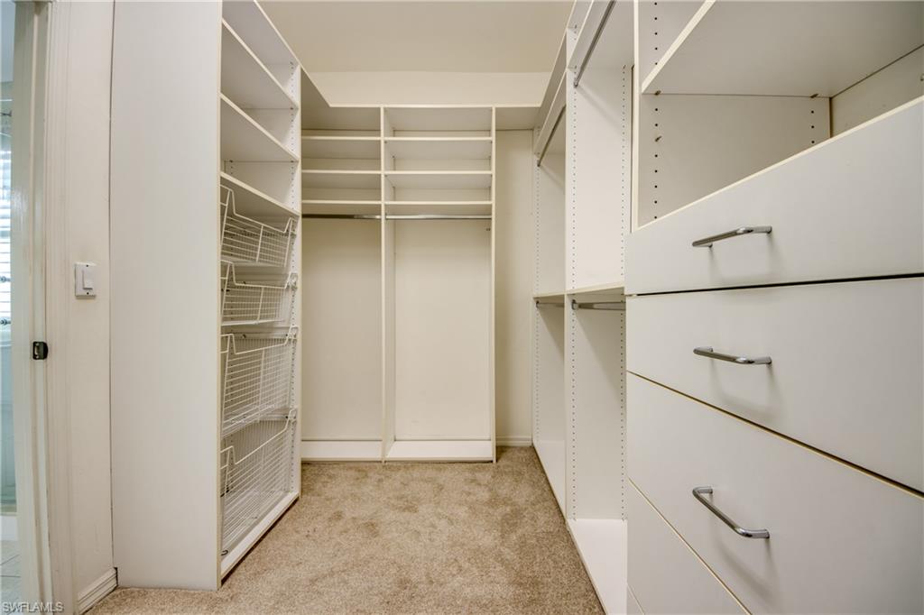 COLONY LAKES - Residential