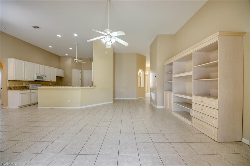 COLONY LAKES - Residential