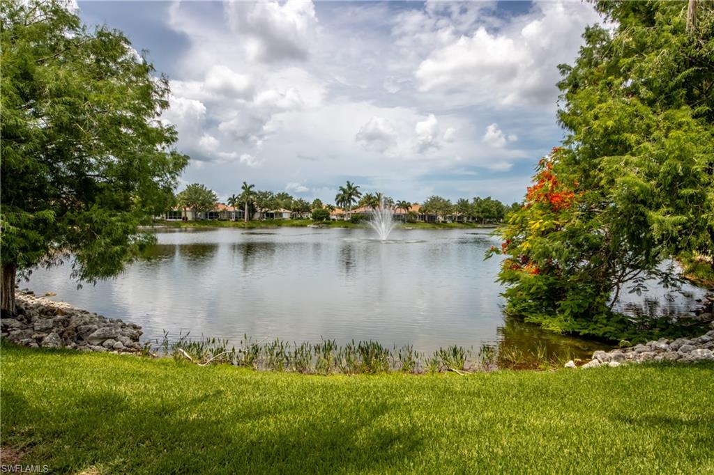 COLONY LAKES - Residential