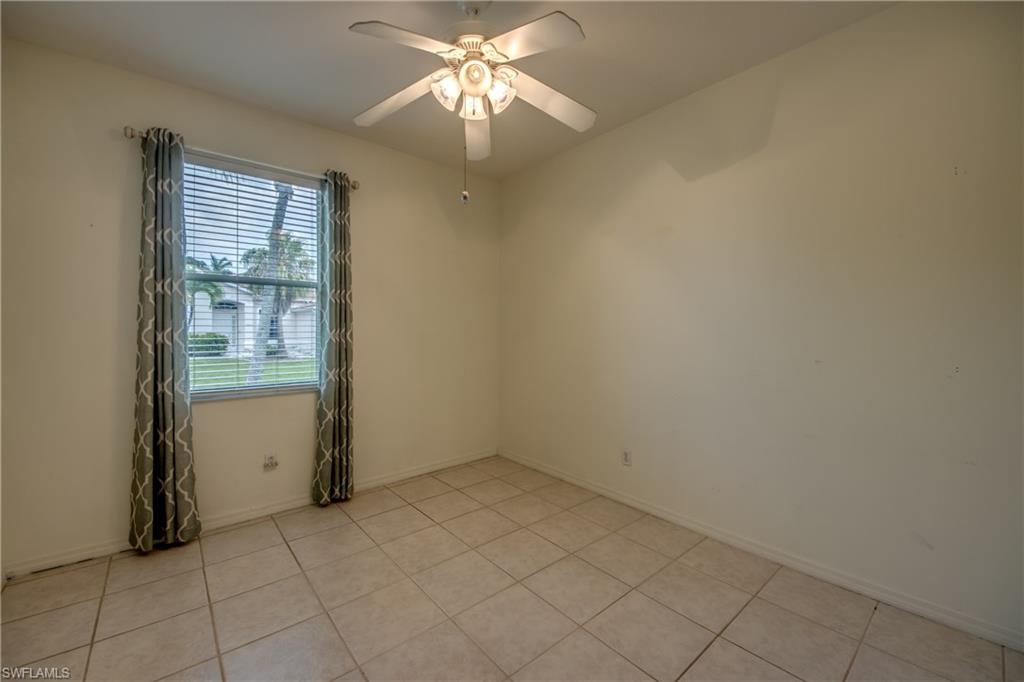 COLONY LAKES - Residential