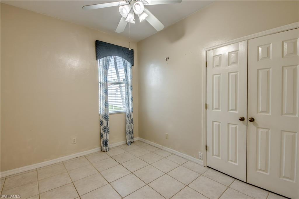 COLONY LAKES - Residential