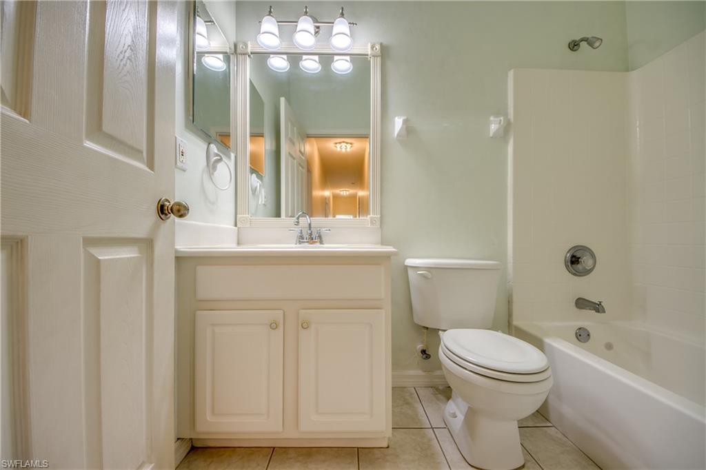 COLONY LAKES - Residential