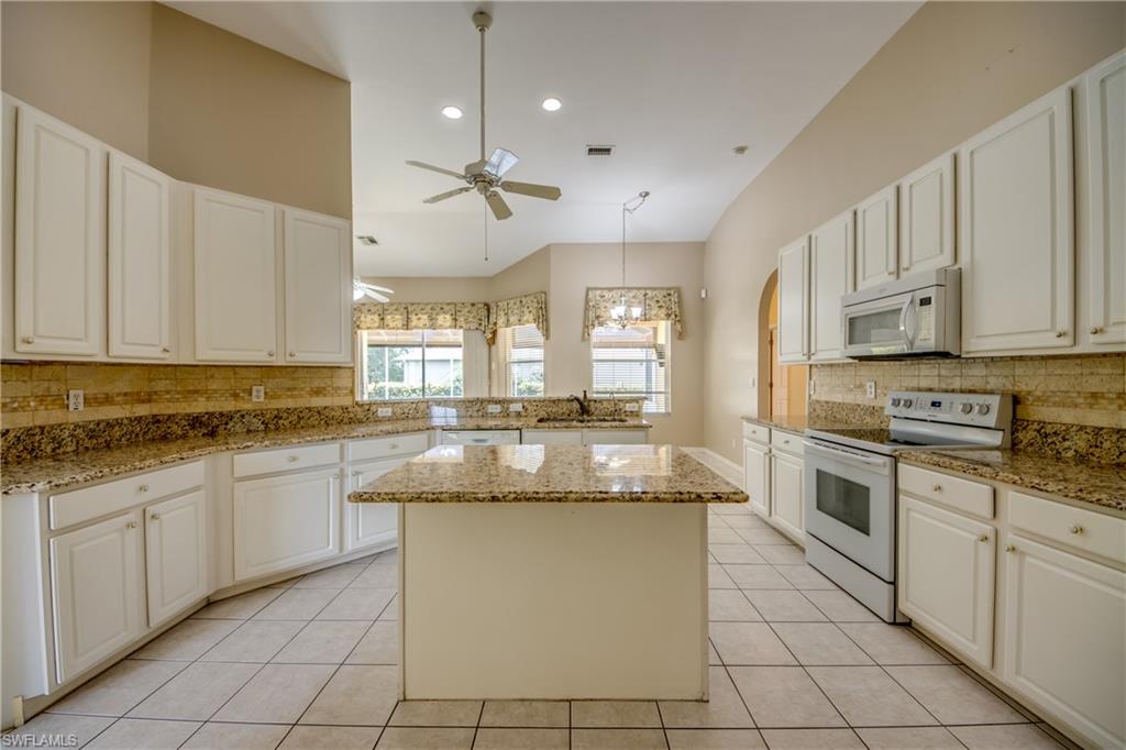 COLONY LAKES - Residential