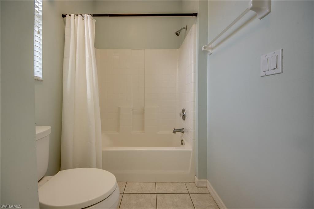 COLONY LAKES - Residential