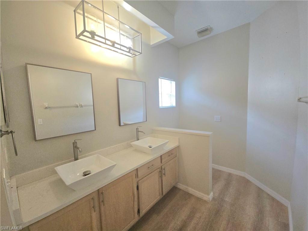 MAPLEWOOD - Residential