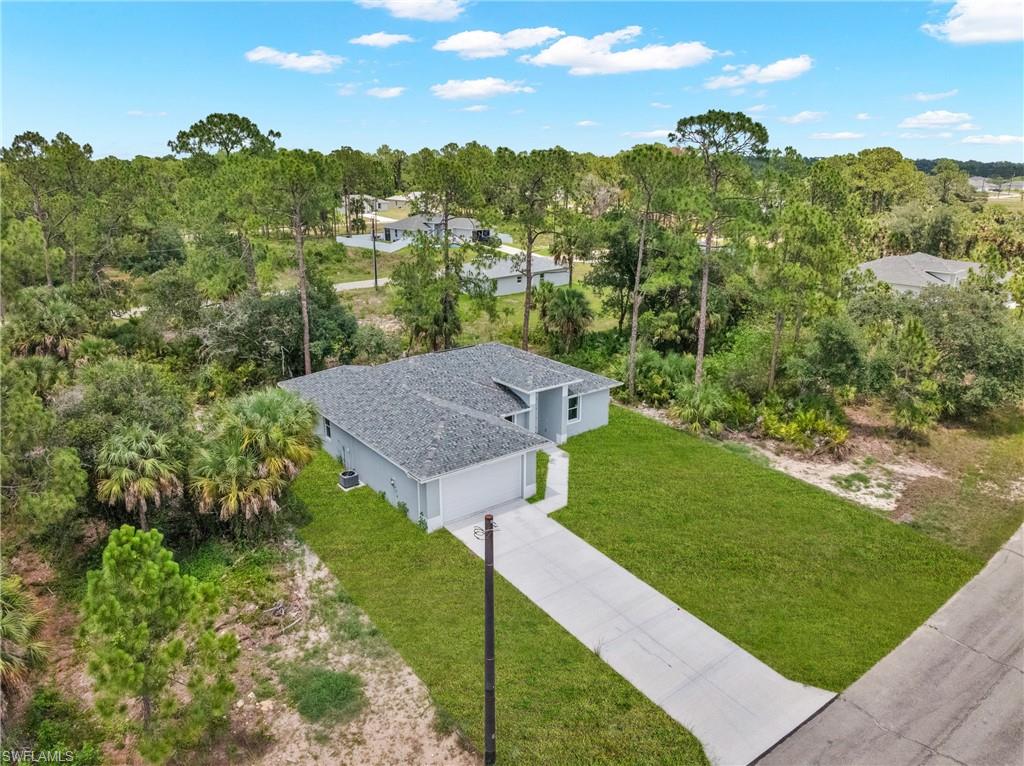 BANYAN VILLAGE - Residential Lease