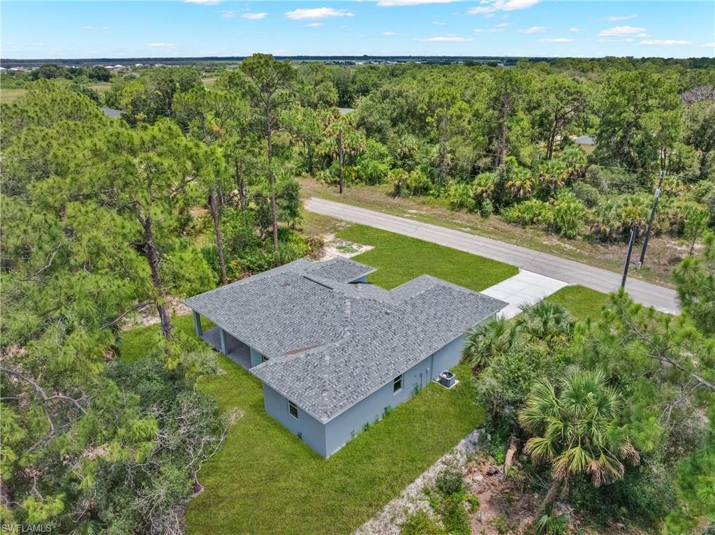 BANYAN VILLAGE - Residential Lease