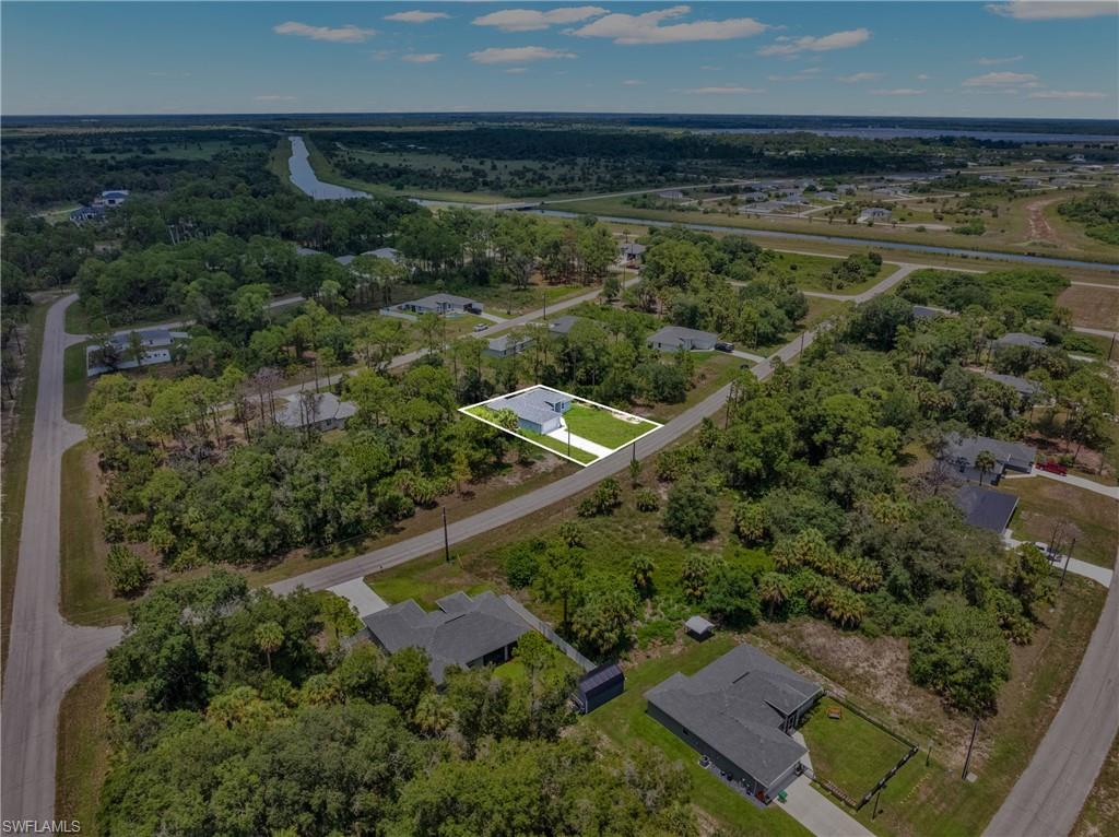 BANYAN VILLAGE - Residential Lease