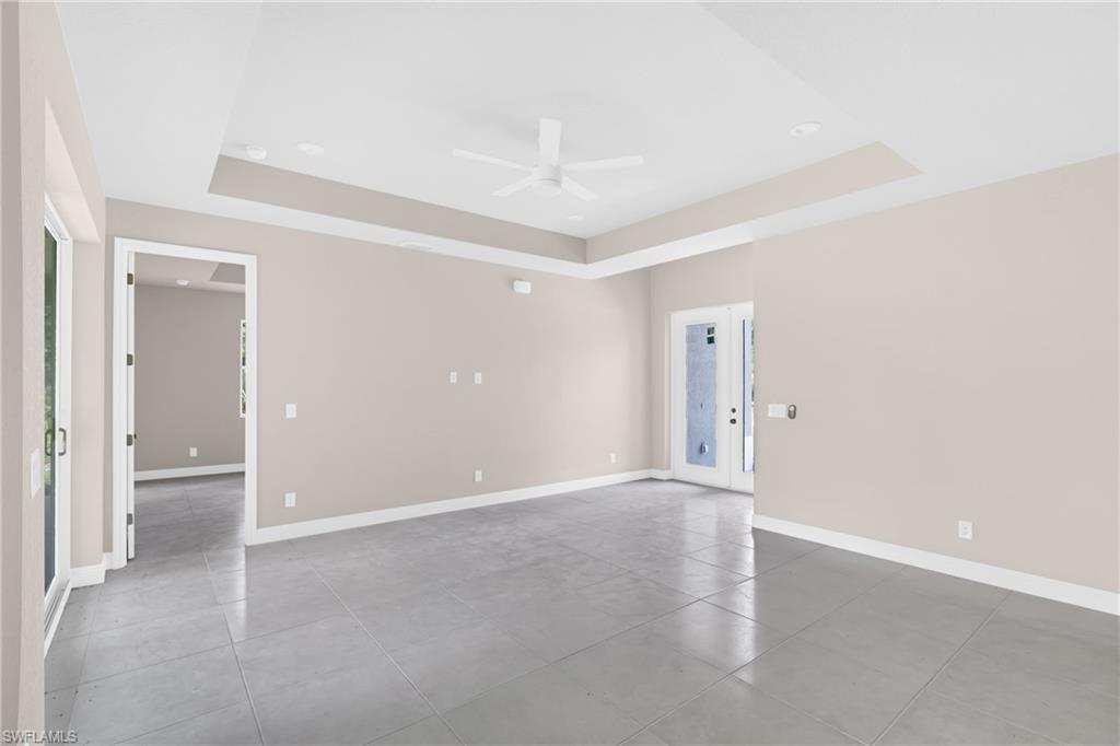 BANYAN VILLAGE - Residential Lease