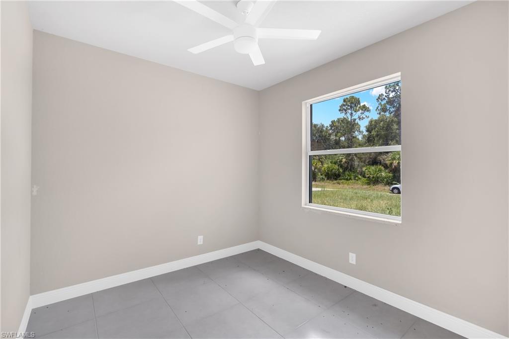 BANYAN VILLAGE - Residential Lease