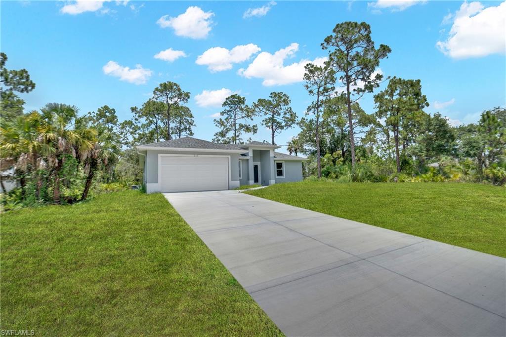 BANYAN VILLAGE - Residential Lease