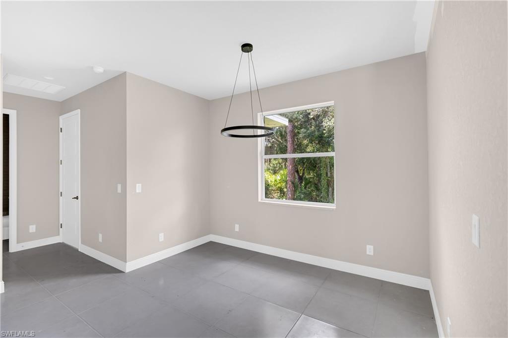 BANYAN VILLAGE - Residential Lease