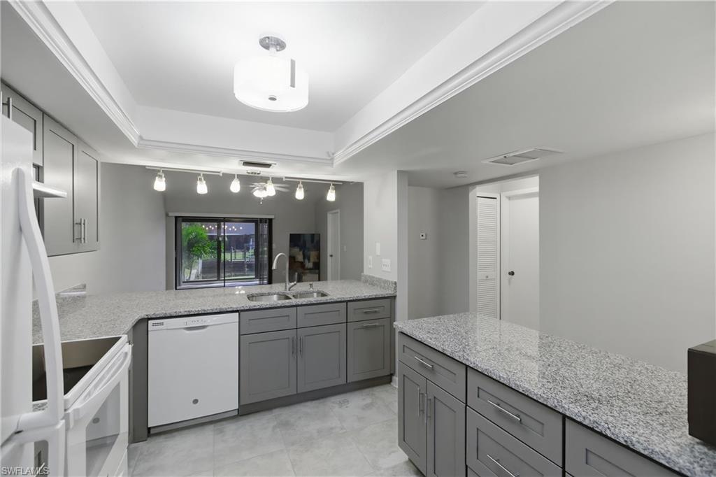 CAPE CORAL - Residential Lease