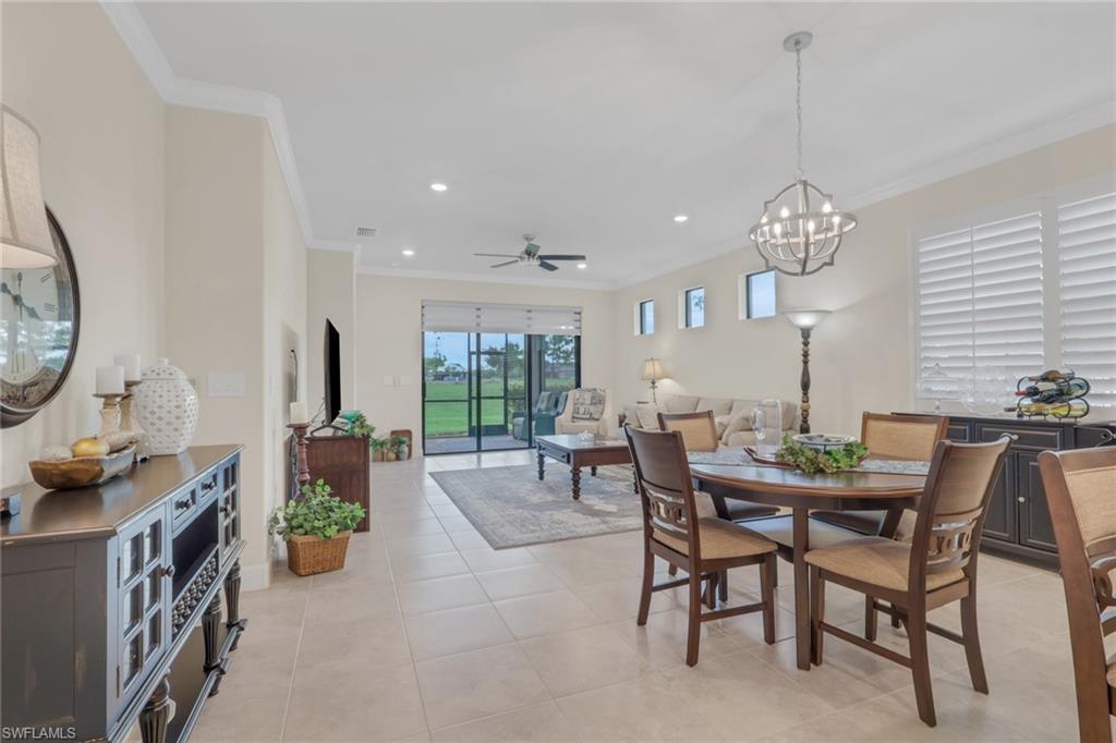 COUNTRY CLUB - Residential