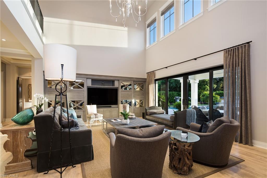 MOORINGS - Residential