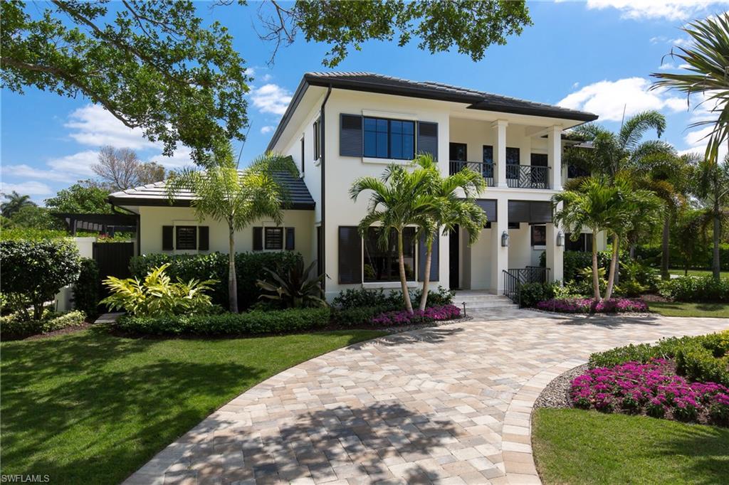 MOORINGS - Residential