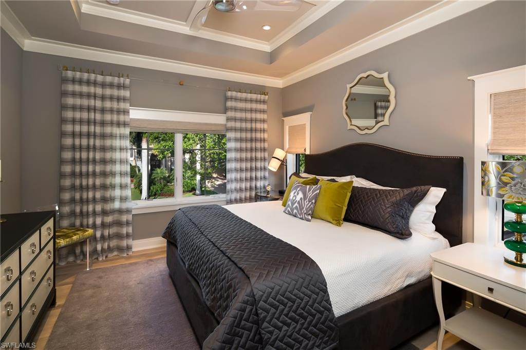 MOORINGS - Residential