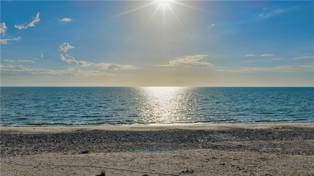 BONITA BEACH - Land